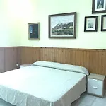 Marques De Campo בית הארחה *